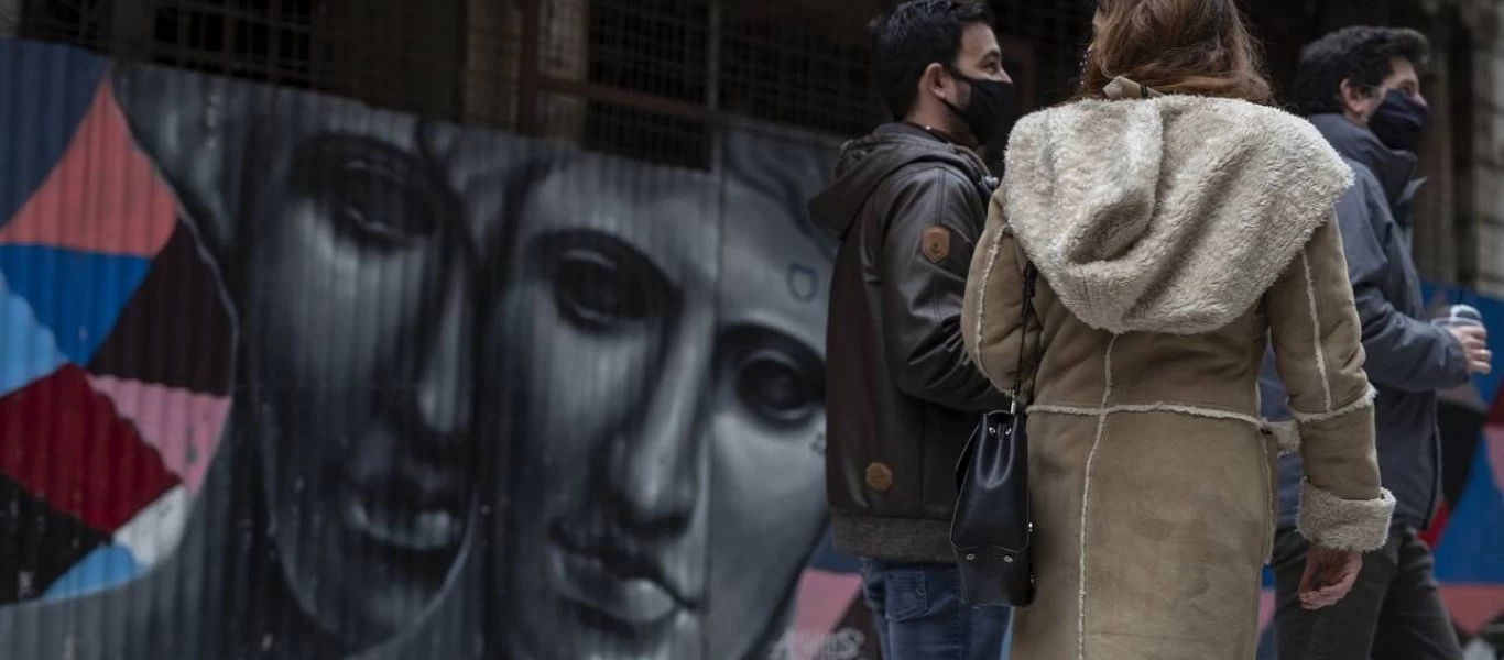 Ν.Καπραβέλος: «Αν δεν εμβολιαστεί το 90% του πληθυσμού τότε θα έχουμε lockdown για πολλά χρόνια»